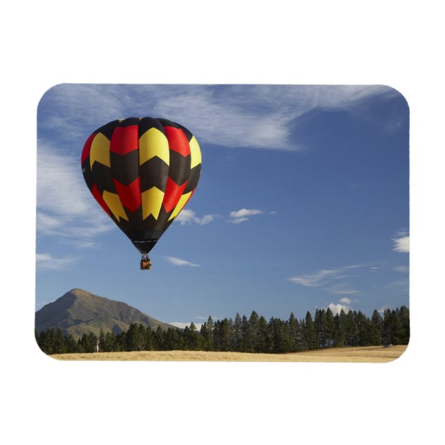 Hot Air Balloon near Wanaka, South Island, New Magnet (Horizontal)