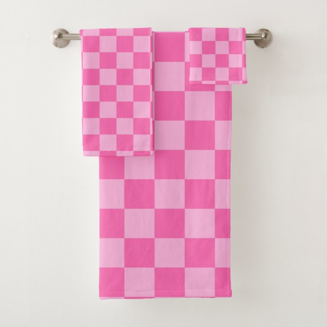 Hot Pink Chequerboard Bath Towel Set (Insitu)