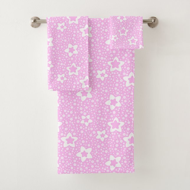 Hot pink retro polka dots with floral pattern bath towel set (Insitu)