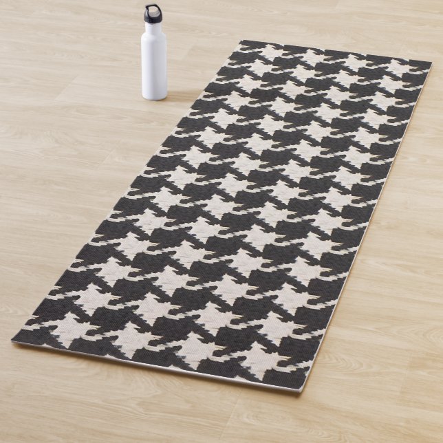 Houndstooth Black White Pattern Yoga Mat (In Situ)