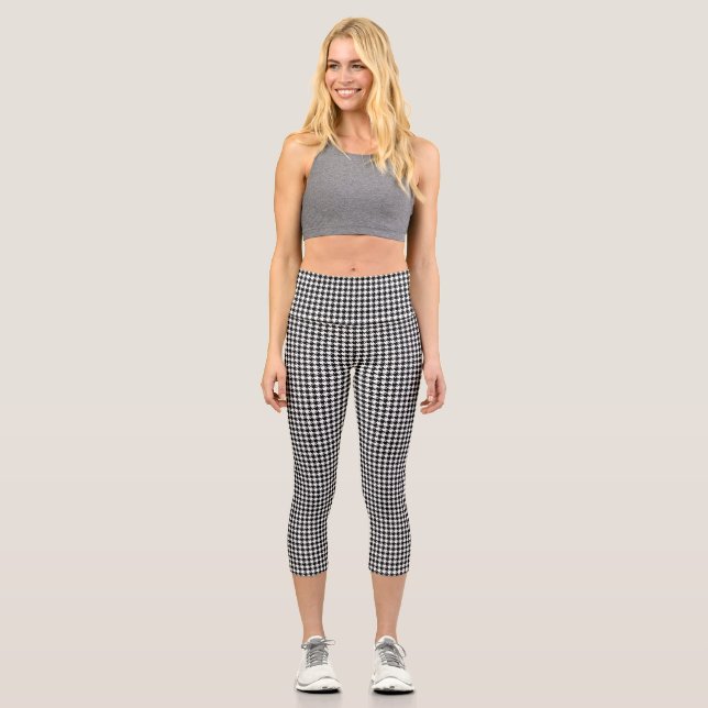 Houndstooth BW Sml Pattern Capri Leggings (Front)