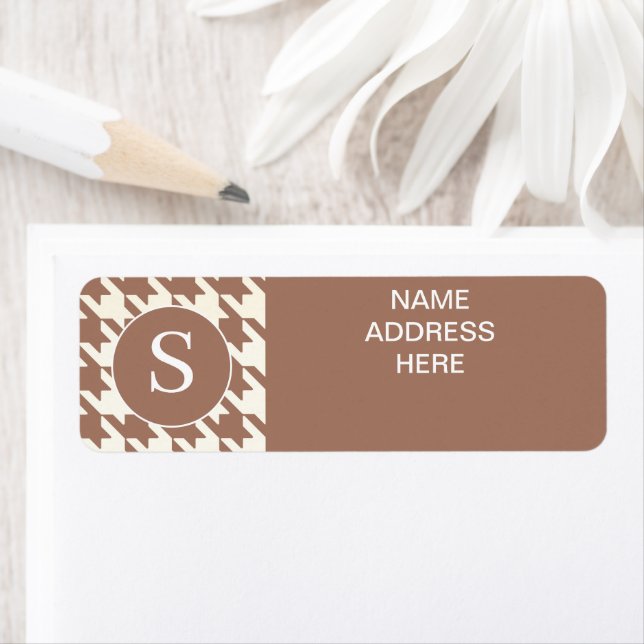 Houndstooth Pattern Mocha Mousse and White (Insitu)