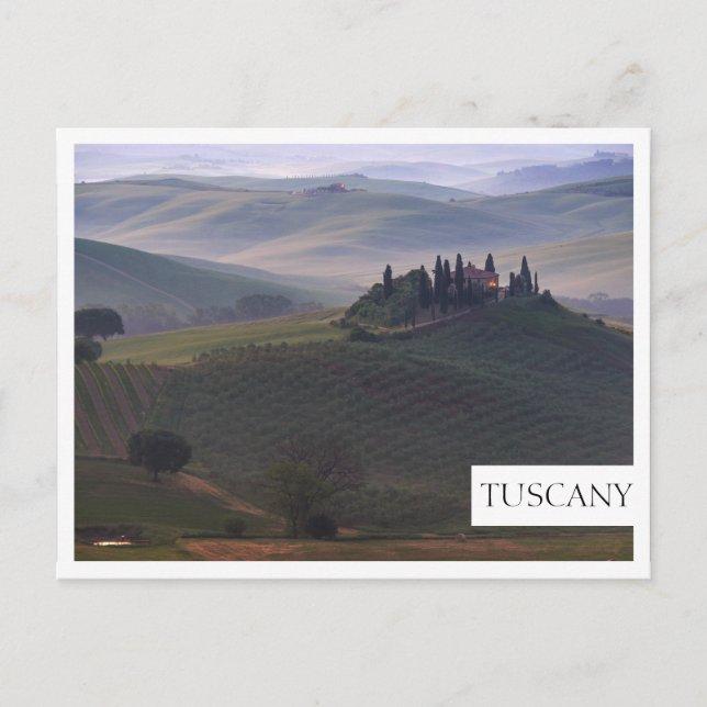 House in Tuscany in the morning fog edge postcard (Front)