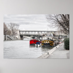 Houseboats moored  near Pont Bir-Hakeim - Paris Poster