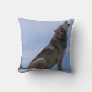 Howling Alaskan Timber Wolf Cushion