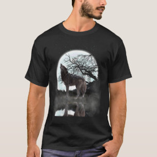 Howling Predator Wildlife Animal Full Moon Light W T-Shirt
