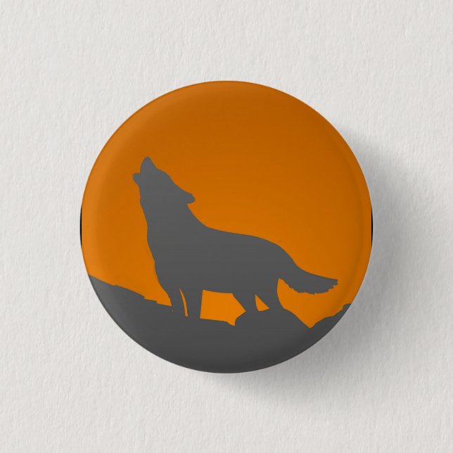 Howling wolf button (Front)