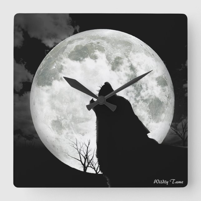 Howling Wolf Square Wall Clock (Front)