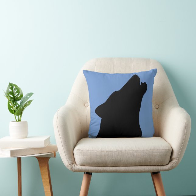 HOWLING WOLF THROW PILLOWS (Chair)