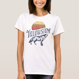 Howling Wolf Yellowstone National Park Sunset Grap T-Shirt