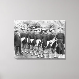 Hub-and-Hub Champion Chinese Hose Running Canvas Print