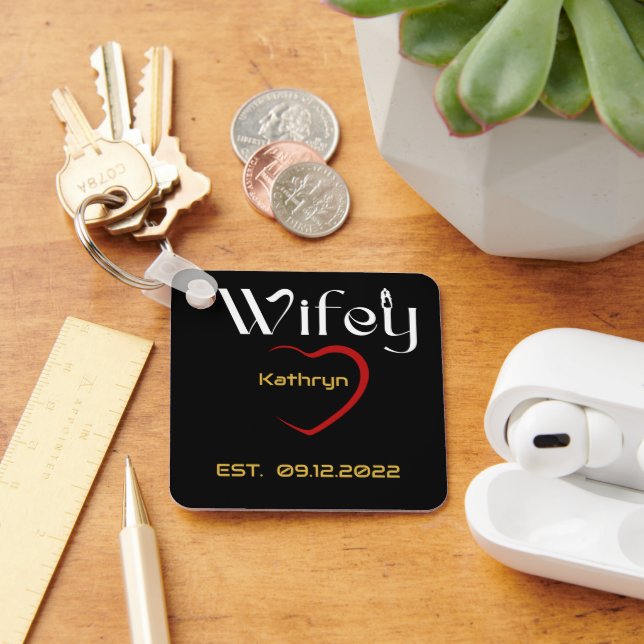 Hubby Wifey Wedding Anniversary Gift Key Ring (Desk)