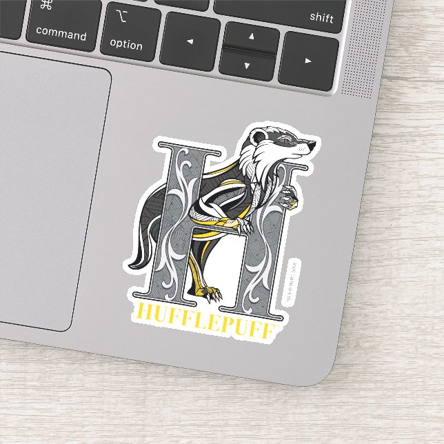 HUFFLEPUFF™ Crosshatched Emblem (Detail)