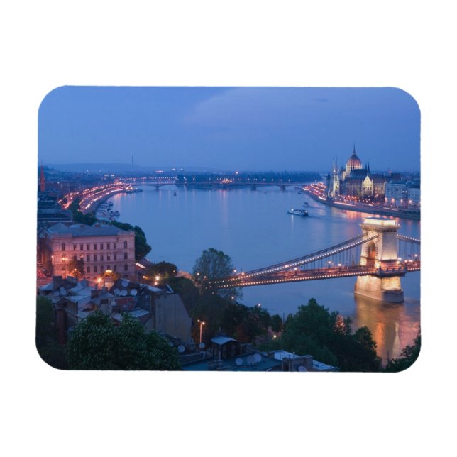 HUNGARY, Budapest: Szechenyi (Chain) Bridge, 2 Magnet (Horizontal)