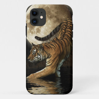 Hunting Bengal Tiger & Moon Big Cat Wildlife iPhone 11 Case