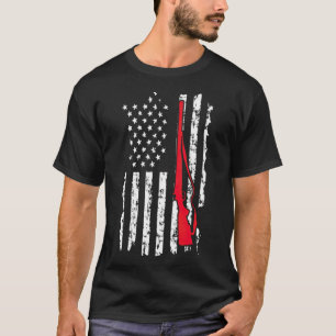 Hunting Hunters USA Flag America Ducking labrador  T-Shirt