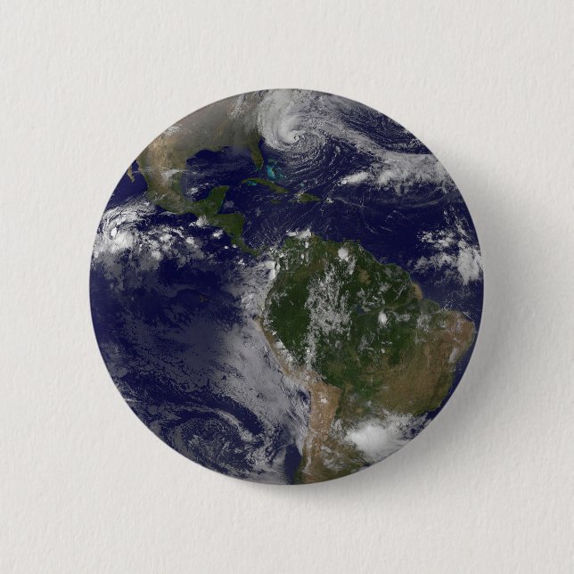 Hurricane Sandy Along The East Coast Of The Us. 6 Cm Round Badge (Front)