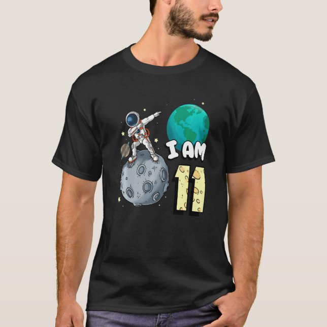 I Am 11 Space Astronaut Kid Moon Walker 11th Birth T-Shirt (Front)