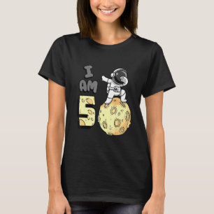 I Am 5 Space Astronaut Kid Moon Walker 5th Birthda T-Shirt