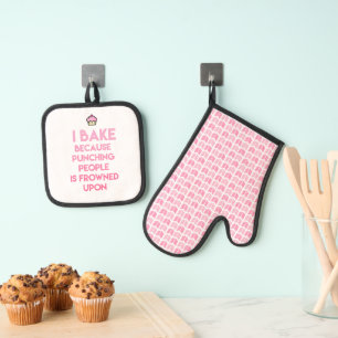 I bake! Funny Baking Quote Oven Mitt & Pot Holder Set