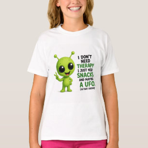 I Don’t Need Therapy I Need Snacks Alien Design T-Shirt