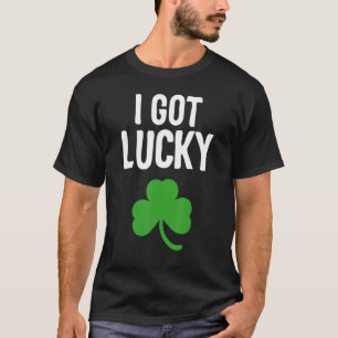 I Got Lucky Dad St Patricks Day Pregnancy Announce T-Shirt