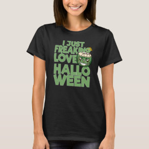 I Just Freaking Love Halloween   Coconut Jack O La T-Shirt