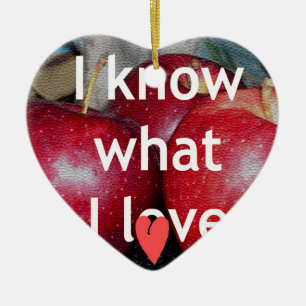 "I Know What I Love" – Apple-Themed Design Ceramic Tree Decoration