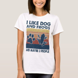 I like Dog and Frogs maybe 3 people animals vintag T-Shirt
