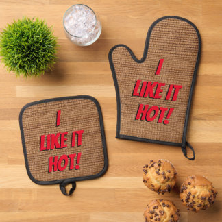 "I Like It Hot!" Oven Mitt & Pot Holder Set