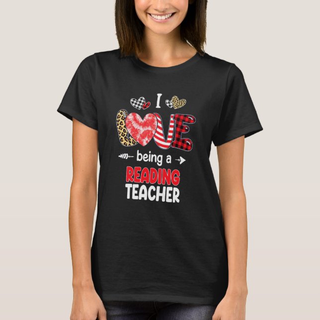 I Love Being A Reading Teacher Valentines School V T-Shirt (Front)