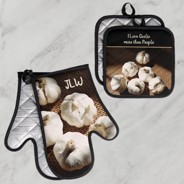 I Love Garlic more than People Fun Culinary Oven Mitt & Pot Holder Set (Creator Uploaded)