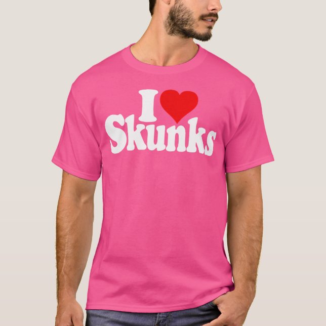 I Love Heart Skunks T-Shirt (Front)
