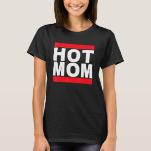 I Love Hot Moms Retro 80s Music Love Mom Graphic T-Shirt