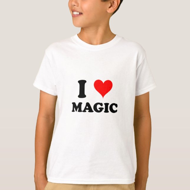 I Love Magic T-Shirt (Front)