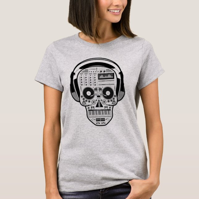 I LOVE MUSIC - Audiophile Skull With Headphones T-Shirt (Front)