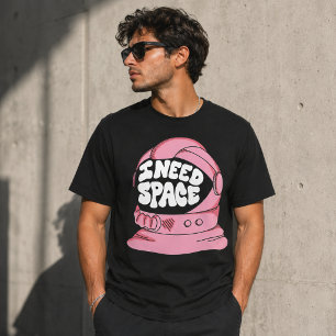 I Need Space Pink Retro Astronaut Helmet T-Shirt