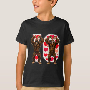 I-o Couples Matching Funny Bigfoot In Midwestern V T-Shirt