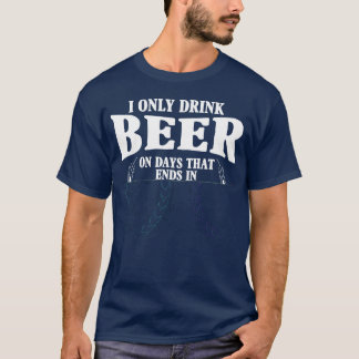 I only drink beer 70s retro T-Shirt