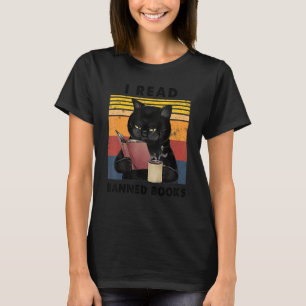I Read Banned Books Bookworms Vintage Black Cat Re T-Shirt