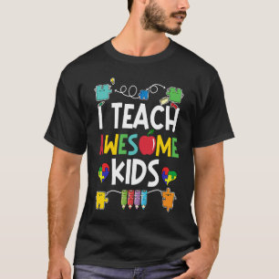 I Teach Awesome Kids Autism Awareness Teacher Men T-Shirt