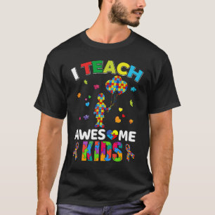 I Teach Awesome Kids Autism Awareness Teacher Men  T-Shirt