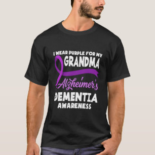 I Wear Purple For My Grandma Alzheimer'S Detia Awa T-Shirt