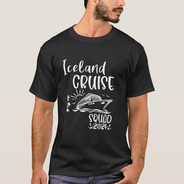 Iceland Cruise Squad 2024 Iceland Holiday Family M T-Shirt (Front)