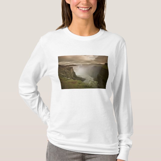 Iceland, Jokulsargljufur National Park. T-Shirt (Front)