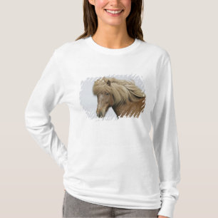 Iceland. Portrait of an Icelandic horse. T-Shirt