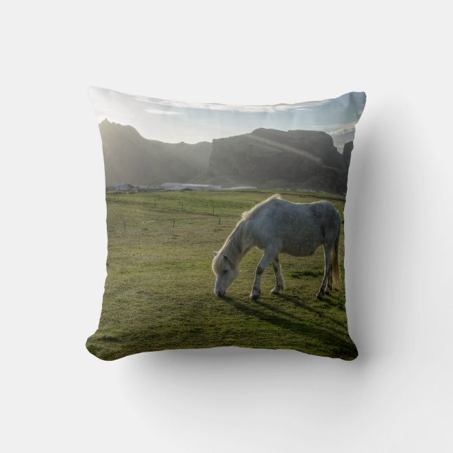 Icelandic Horse pillow (Front)