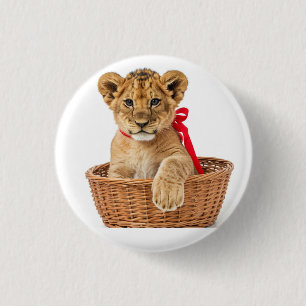 Icon: lion cub in a basket 3 cm round badge