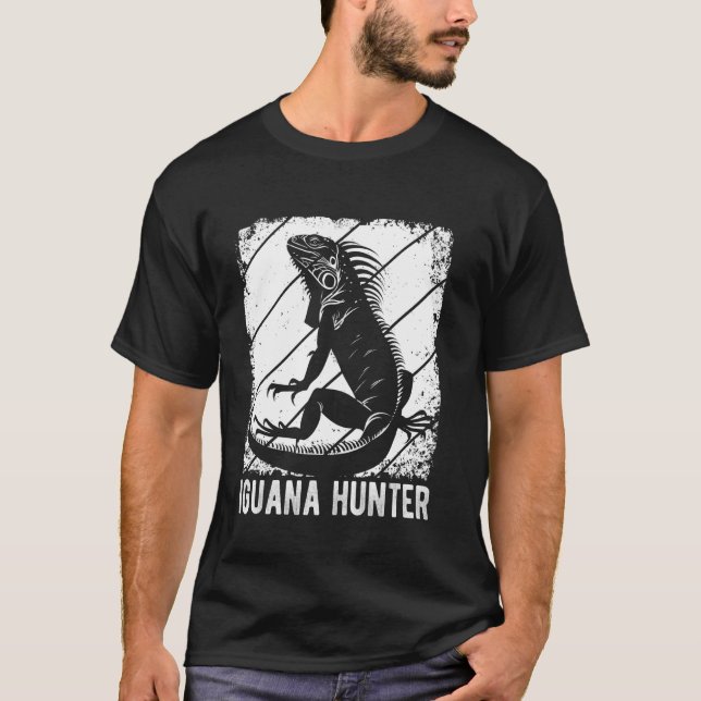 IGUANA HUNTER retro iguana design T-Shirt (Front)