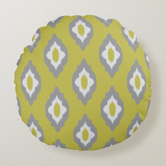 Ikat vintage pattern round cushion (Front)
